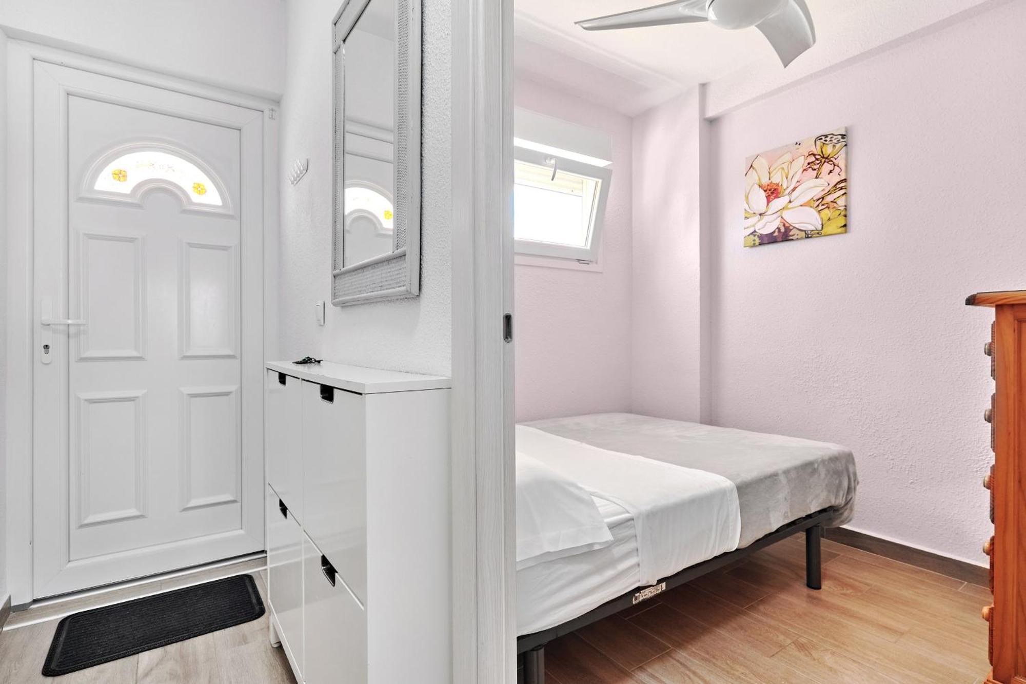 Beach Apartment Cabo Cervera, Torrevieja, La Mata Eksteriør billede
